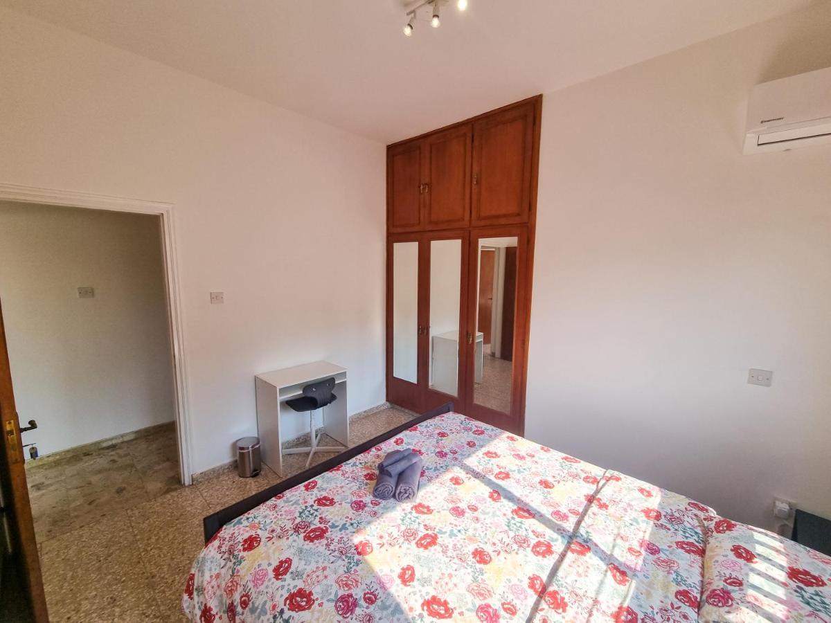 Luxury City Rooms Larnaca Exterior photo