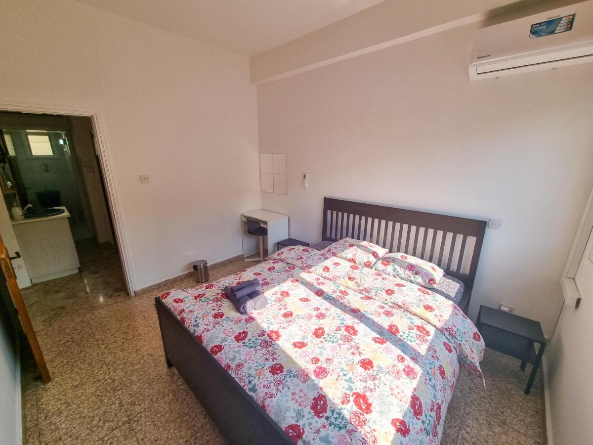 Luxury City Rooms Larnaca Exterior photo